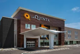 Photograph of La Quinta Inn & Suites, Limon