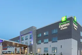 Photograph of Holiday Inn Express, Firestone