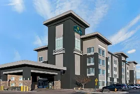 Photograph of La Quinta Inn & Suites, Denver