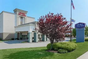 Photograph of Hampton Inn, West Haven