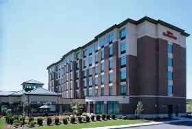 Photograph of Hilton Garden Inn, Glastonbury