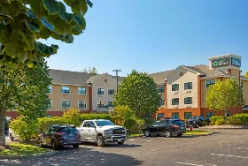 Photograph of Extended Stay America Select Suites Hartford - Manchester, Manchester