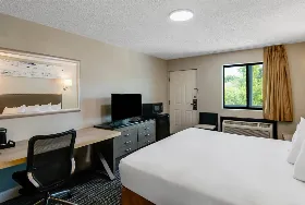 Photograph of Americas Best Value Inn, Torrington