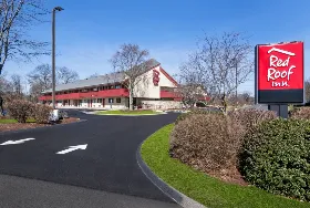 Photograph of Red Roof Inn, Enfield