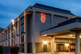 Photograph of Red Roof Inn, Meriden