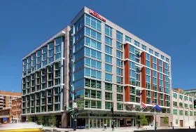 Photograph of Hilton Garden Inn, Washington