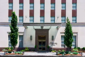 Photograph of Hampton Inn, Washington