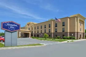 Photograph of Hampton Inn, Milford