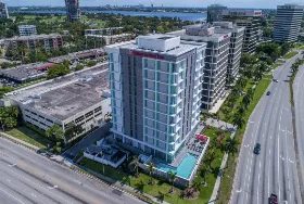 Photograph of Hilton Garden Inn, West Palm Beach