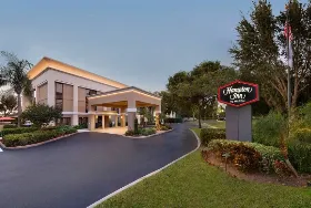Photograph of Hampton Inn, Naples