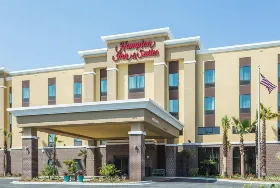 Photograph of Hampton Inn, Mary Esther