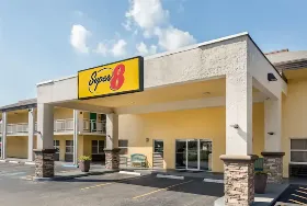 Photograph of Super 8, Ellenton