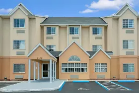 Photograph of Microtel Inn & Suites, Bushnell
