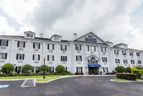 Photograph of Baymont by Wyndham, Lakeland