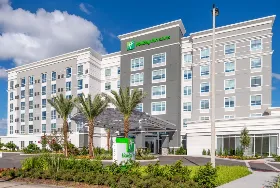 Photograph of Holiday Inn & Suites Orlando I-Drive - Theme Parks, Orlando