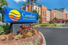 Photograph of Comfort Inn & Suites Near Universal Orlando Resort-Convention Ctr., Orlando
