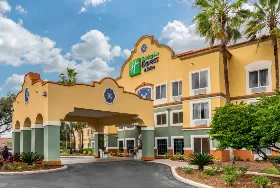 Photograph of Holiday Inn Express, The Villages