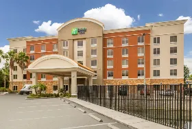 Photograph of Holiday Inn Express, Largo