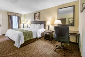 Photograph of Quality Inn, Daytona Beach