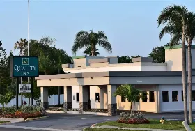 Photograph of Quality Inn, Bradenton
