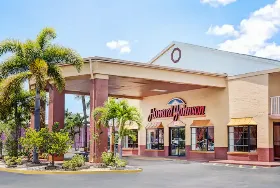 Photograph of Howard Johnson, Fort Myers