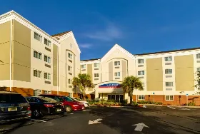 Photograph of Candlewood Suites, Fort Myers