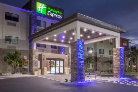 Photograph of Holiday Inn Express, Naples