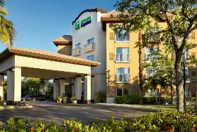 Photograph of Holiday Inn Express, Naples
