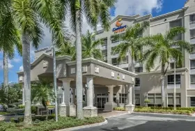 Photograph of Comfort Suites, Weston