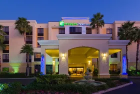 Photograph of Holiday Inn Express & Suites, Miami