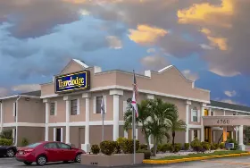 Photograph of Travelodge, Fort Myers