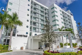 Photograph of Maritime Hotel Fort Lauderdale Airport & Cruiseport, Fort Lauderdale