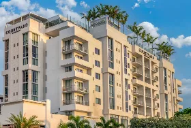 Photograph of Courtyard, Fort Lauderdale