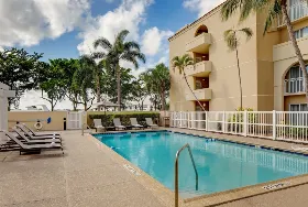 Photograph of Courtyard, Fort Lauderdale