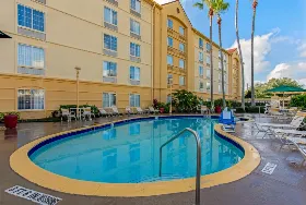 Photograph of La Quinta Inn & Suites, Orlando