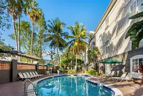Photograph of La Quinta Inn & Suites, Plantation
