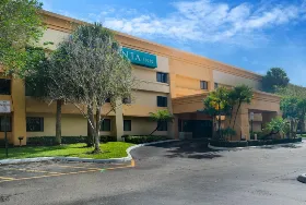 Photograph of La Quinta Inn, Fort Lauderdale