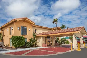 Photograph of Baymont by Wyndham, Fort Myers
