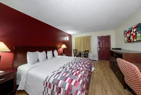 Photograph of Red Roof Inn, Ellenton