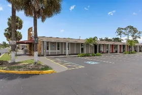 Photograph of Super 8, Kissimmee