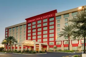 Photograph of Drury Inn & Suites, Orlando