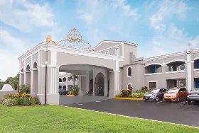Photograph of Howard Johnson by Wyndham Orlando/International Drive, Orlando