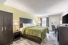 Photograph of Quality Inn, West Palm Beach