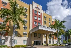 Photograph of Comfort Suites, Dania Beach