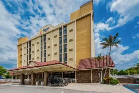 Photograph of Comfort Inn, Deerfield Beach