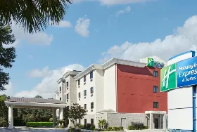 Photograph of Holiday Inn Express & Suites, Pensacola