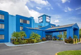 Photograph of SPOT X Hotel Tampa - Wesley Chapel by The Red Collection, Wesley Chapel