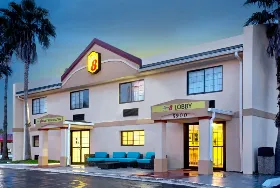 Photograph of Super 8, Orlando