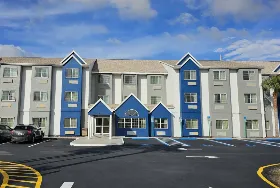 Photograph of Microtel Inn & Suites, Bushnell