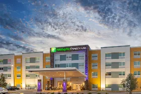 Photograph of Holiday Inn Express, Wildwood